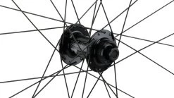 Tune Crosser Alu Disc Endurance Center Lock 28" Laufradsatz -Fahrradzubehör 374074